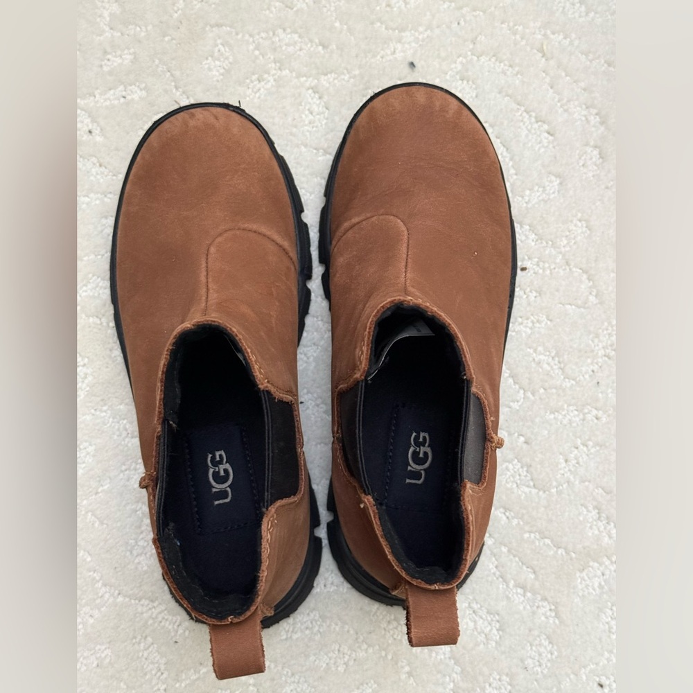 Kids Ugg boots size 1